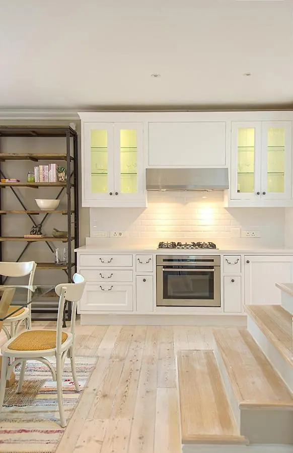 Charming Coastal Townhouse At The Majestic 0*, Kalk Bay