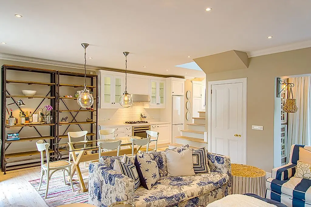 Charming Coastal Townhouse At The Majestic South Africa